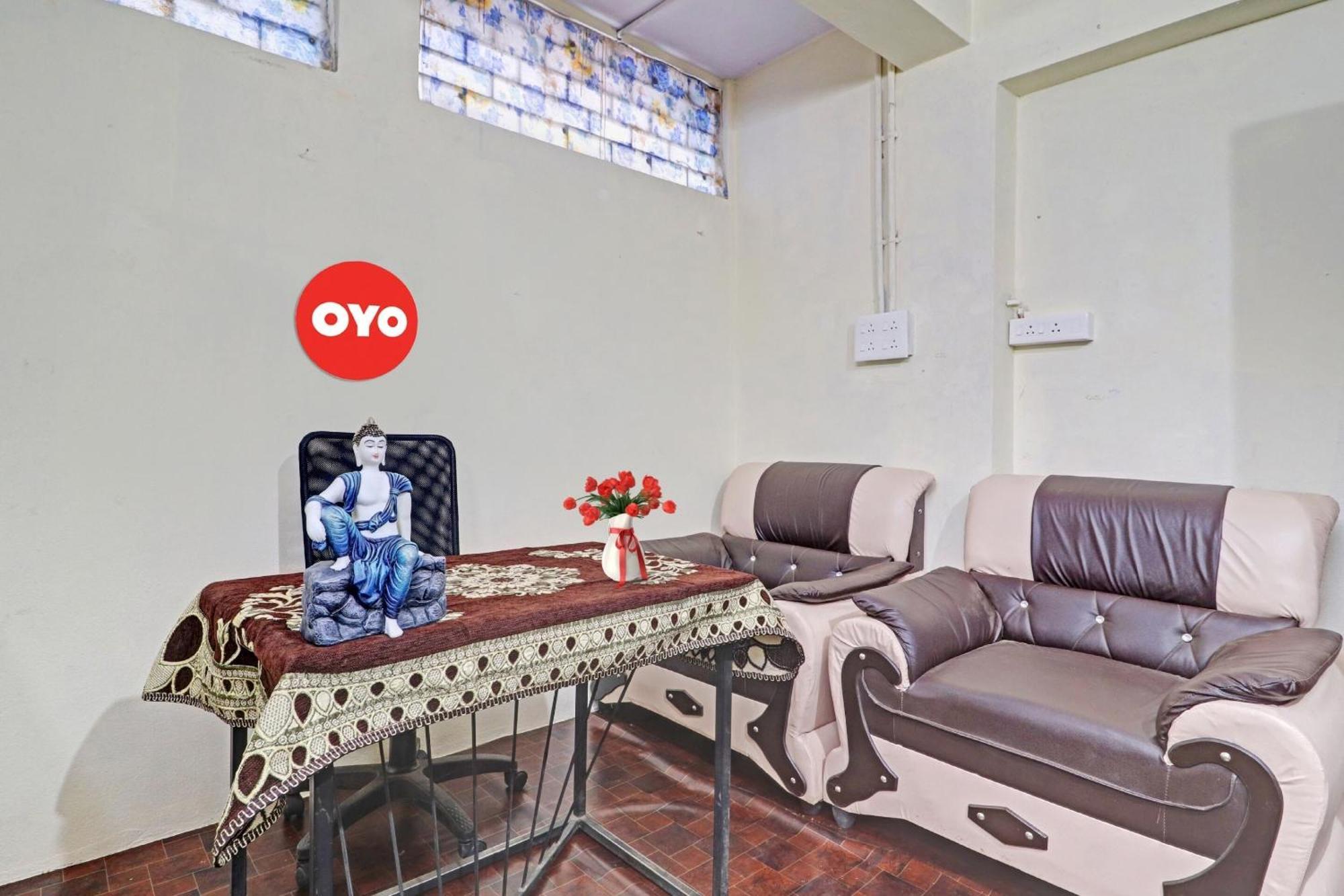 Hotel O Vasista Residency Hyderabad Exterior foto